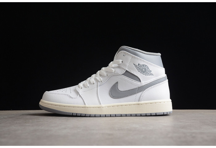 air jordan 1 mid  554724-135