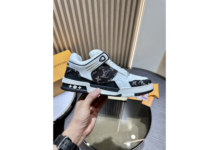 lou vuit sci-fi sneakers  lvss-0196