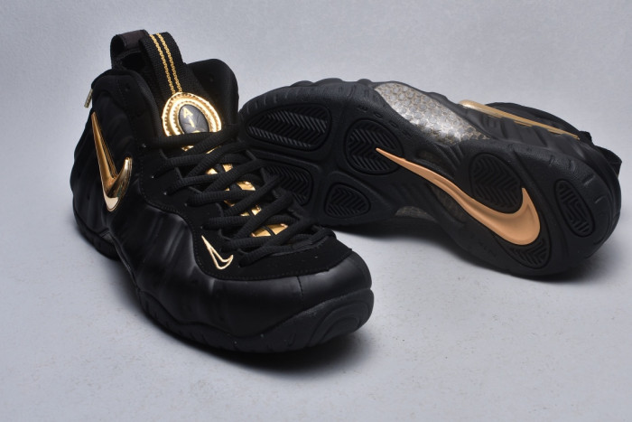 nike air foamposite pro black metallic gold 624041-009
