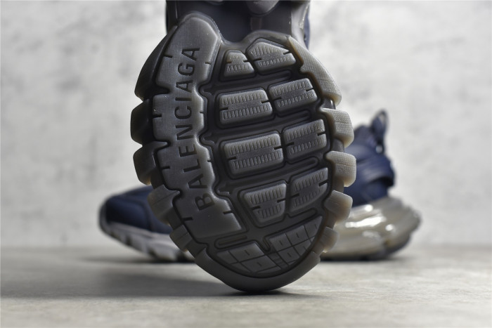 Ba*len*cia*ga track trainer