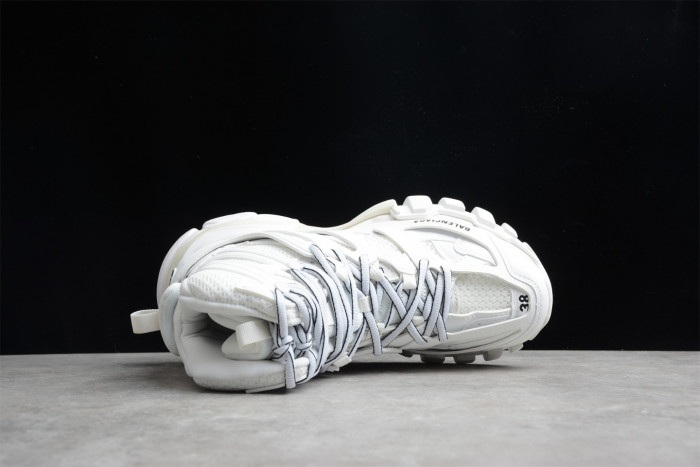 Ba*len*cia*ga track trainer