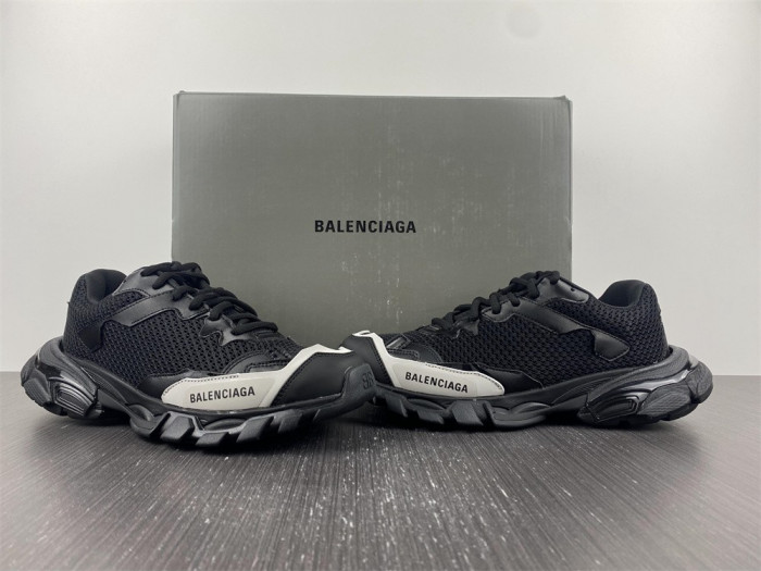 Ba*len*cia*ga track trainer  btt-028