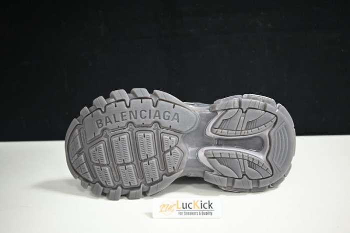 Ba*len*cia*ga track trainer  btt-011