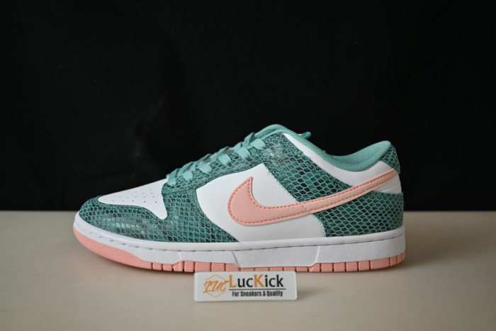 nike dunk low snakeskin dr8577-300