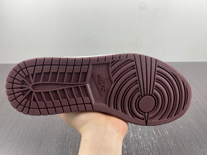 air jordan 1 low  dc0774-051