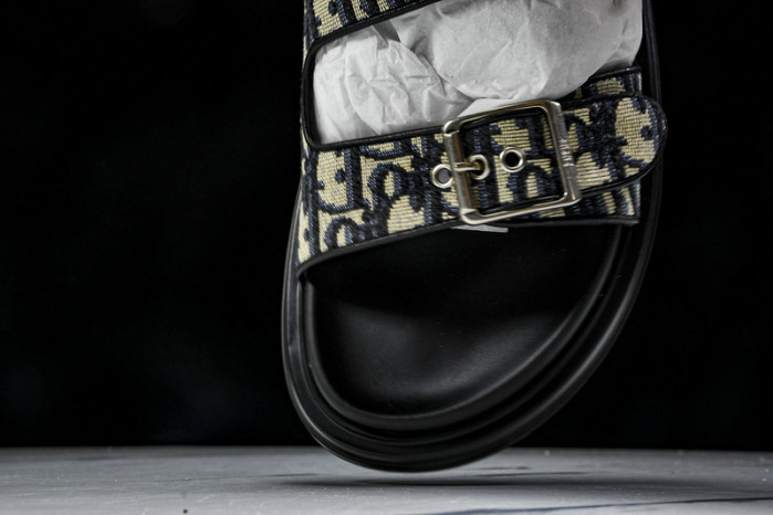 DIOR SLIDES DS-056