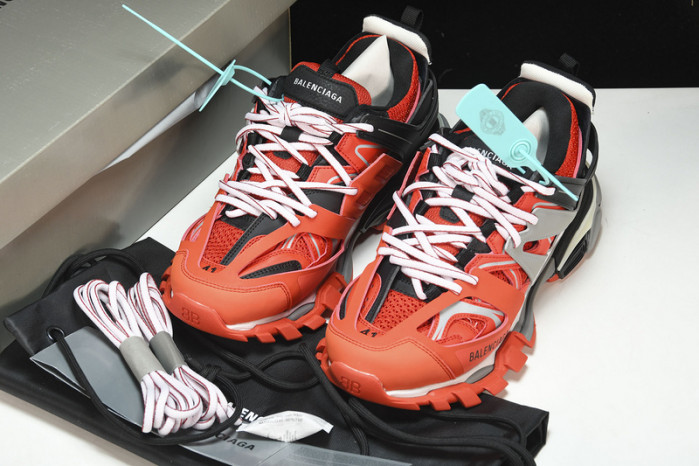 Ba*len*cia*ga track trainer   btt-050