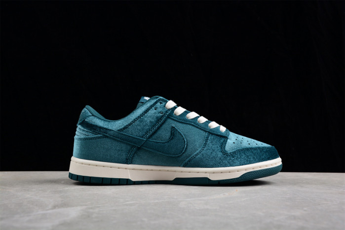 nike dunk low dz5224-300