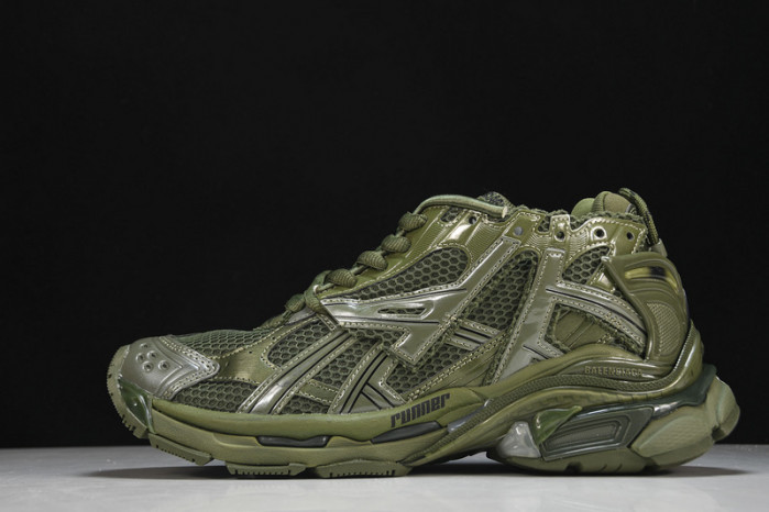 Ba*len*cia*ga track trainer  btt-056