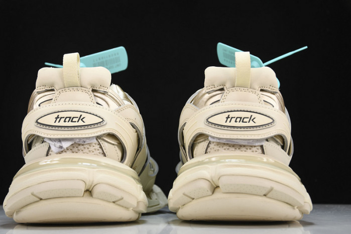 Ba*len*cia*ga track trainer    btt-039