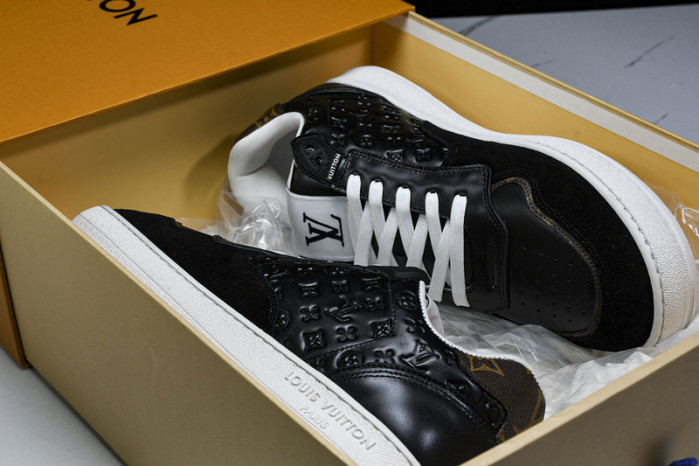 lou vuit  sneakers  lvss-0284