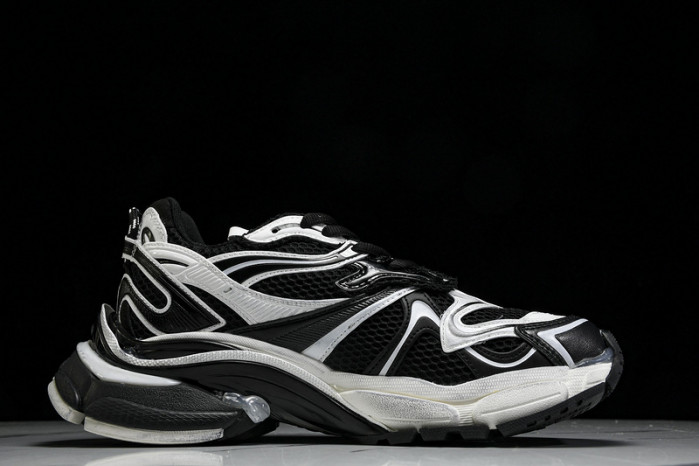 Ba*len*cia*ga track trainer  btt-187