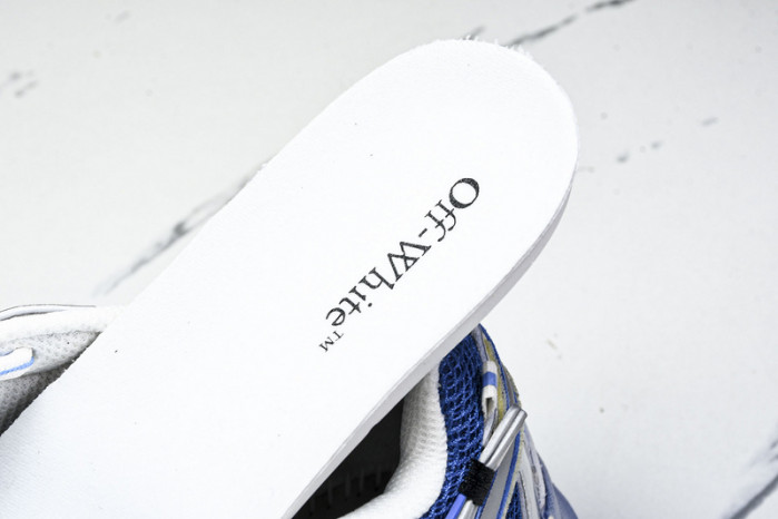 C/O​ SNEAKERS CO-025