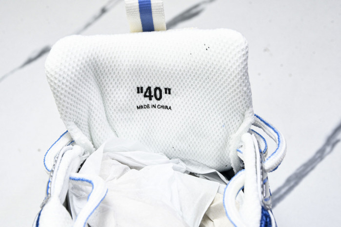 C/O​ SNEAKERS CO-025