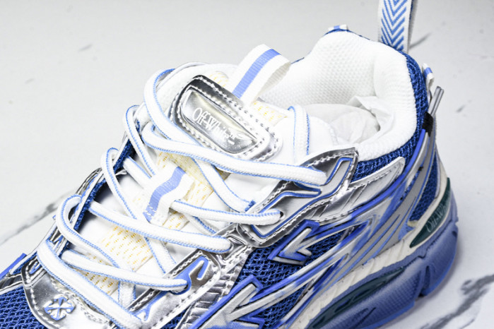 C/O​ SNEAKERS CO-025