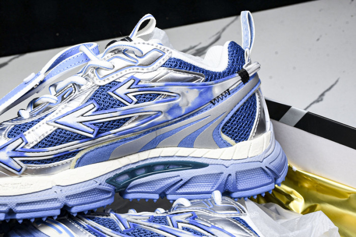 C/O​ SNEAKERS CO-025