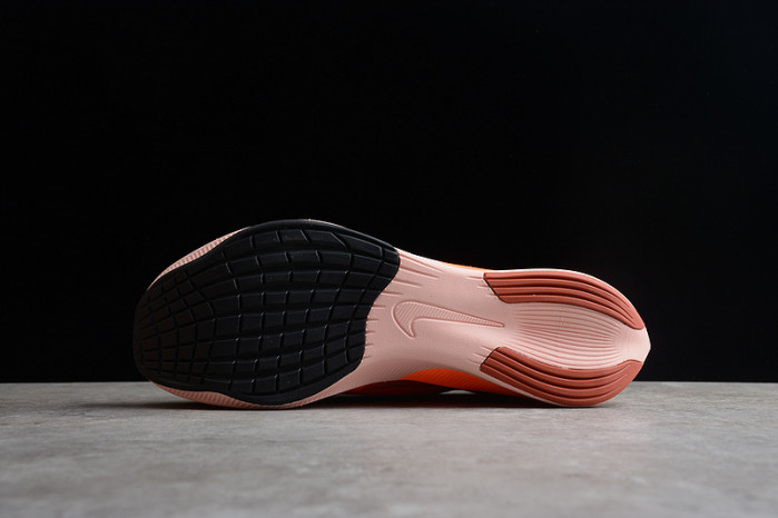 nike zoom fly 4 university gold magma orange   do2421-739