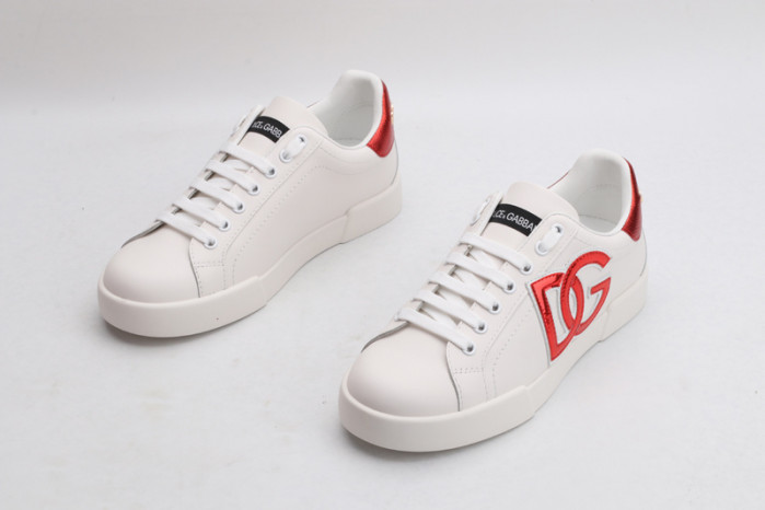 dg  sneakers  dg -052