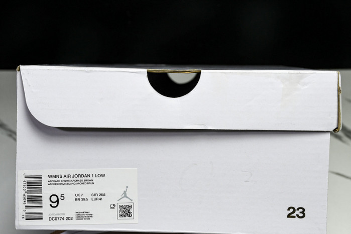 Air Jordan 1 Low DC0774-202