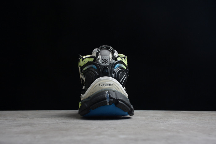 Ba*len*cia*ga track trainer  btt-018