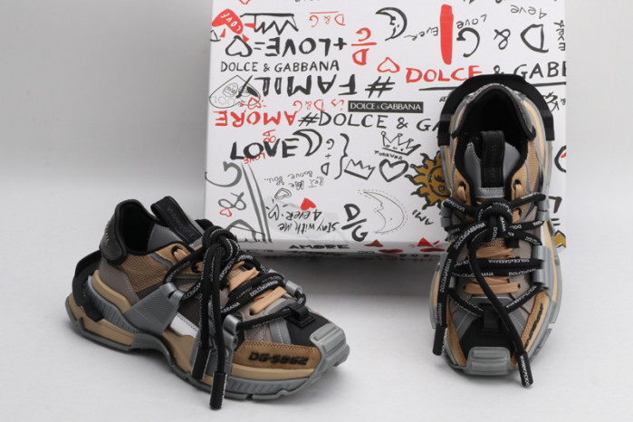 dg  sneakers  dg -012