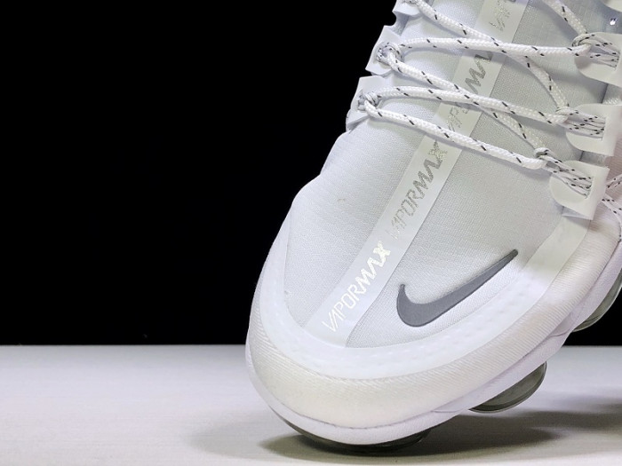 nike air vapormax run utility white reflect silver (w) aq8811-100