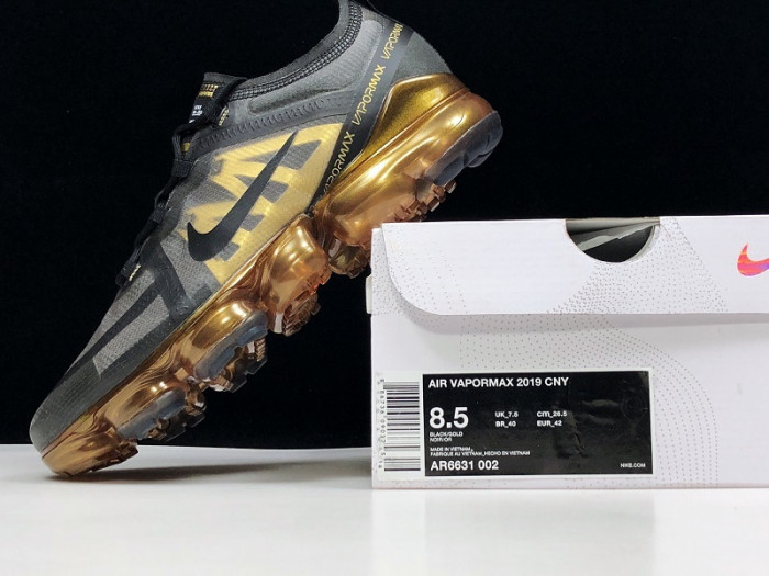nike air vapormax 2019 black metallic gold ar6631-002