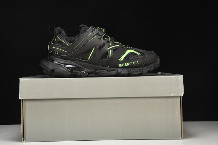 Ba*len*cia*ga track trainer  btt-075