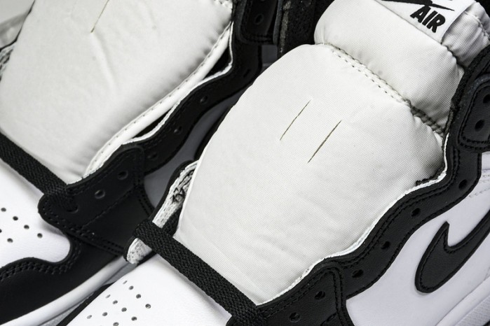 Air Jordan 1 High OG "Stage Haze" 555088-010