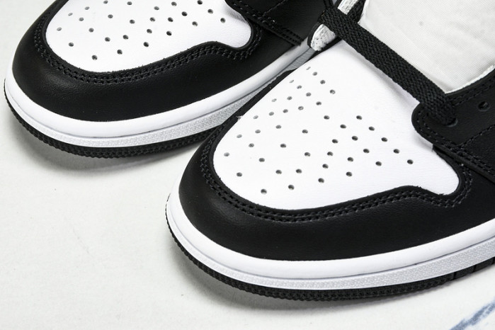 Air Jordan 1 High OG "Stage Haze" 555088-010