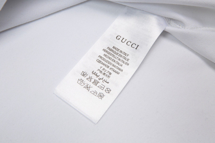 G*UCCI CLOTHES GICS-020
