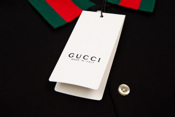 G*UCCI CLOTHES GICS-022