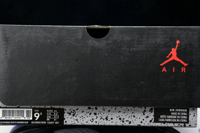 Air Jordan 5 Retro "Black Grape" 136027-007