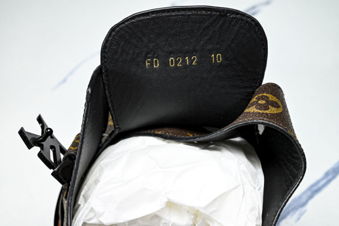 L*VT SANDALS LVLSS-0131