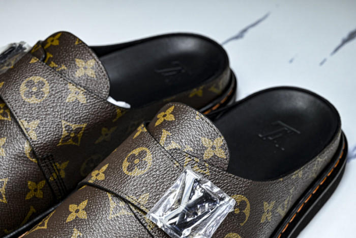 L*VT SANDALS LVLSS-0131