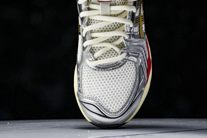 ASICS Gel-Kayano 14 1203A692-100