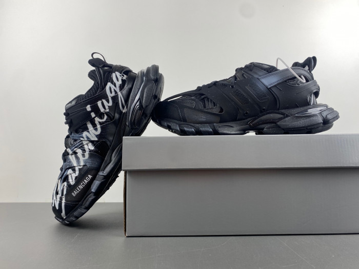 Ba*len*cia*ga track runner  btt-206