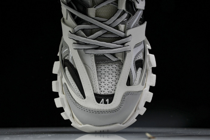 Ba*len*cia*ga track runner  btt-199