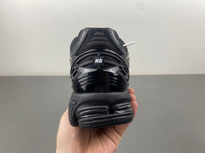 New Balance 1906 M1906RBB