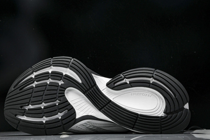 B*AL*ENCIAGA CIRCUIT BC-004