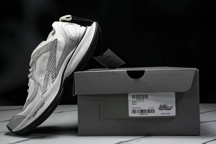 B*AL*ENCIAGA CIRCUIT BC-004