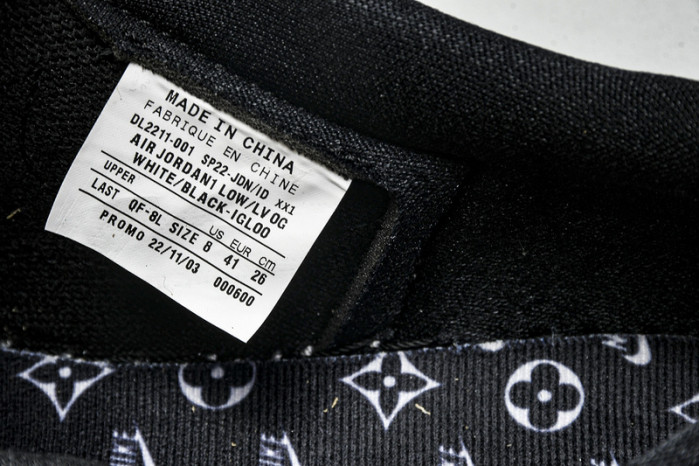 Travis Scott x Jordan Air Jordan 1 Low DL2211-001