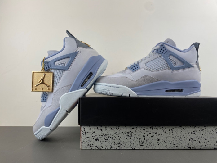 Jordan 4 UNC Tar Heels PE HV9204-407