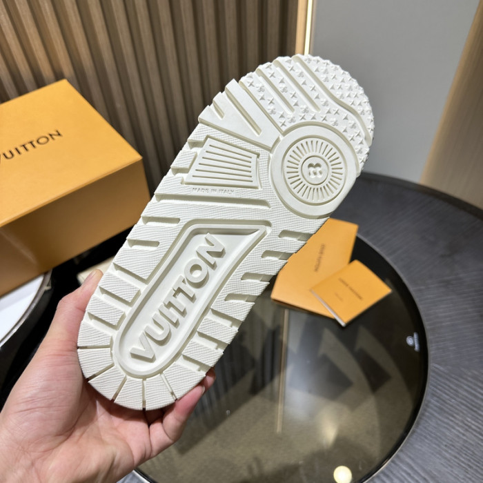 L*VT TRAINER MAXI LTMI-001