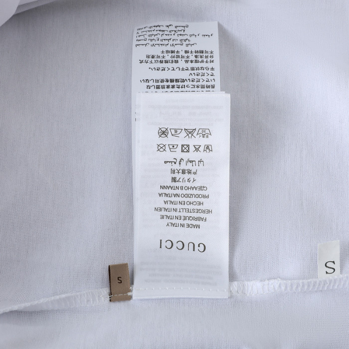 G*UCCI CLOTHES GICS-011