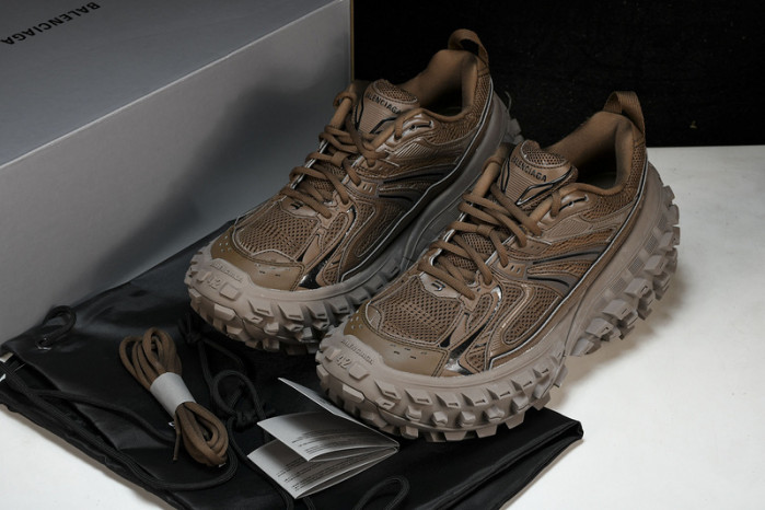 Ba*len*cia*ga track trainer btt-0039