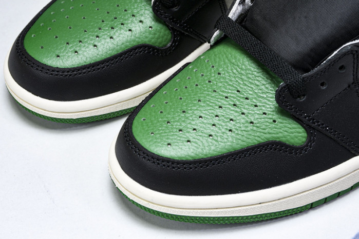 Air Jordan 1 Pine Green 555088-302
