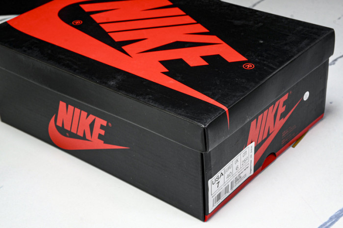 Air Jordan 1 Pine Green 555088-302