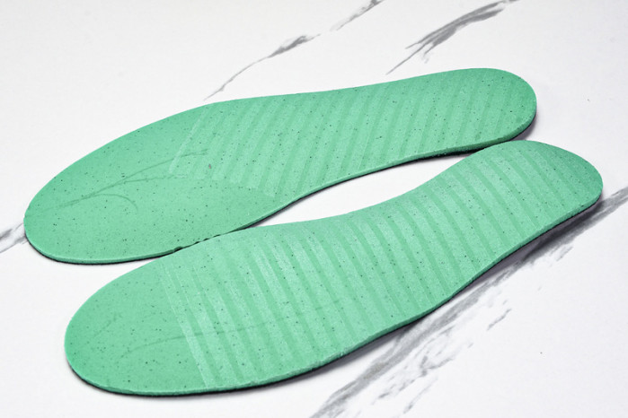 Air Jordan 4 “Remastered” FQ7939-003