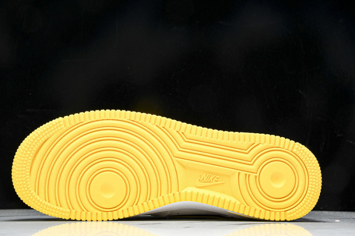 Nike Air Force 1 x Kobe Retro FZ1151-100